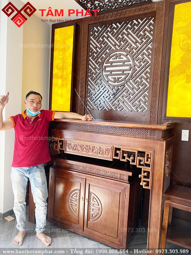 Bàn thờ đa dạng màu sắc và trang trí