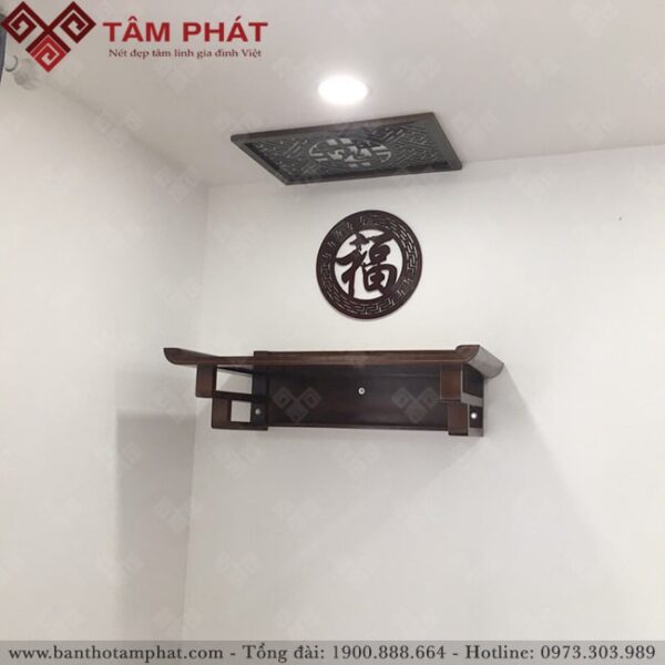 Mẫu bàn thờ treo TT2021 thiết kế hiện đại