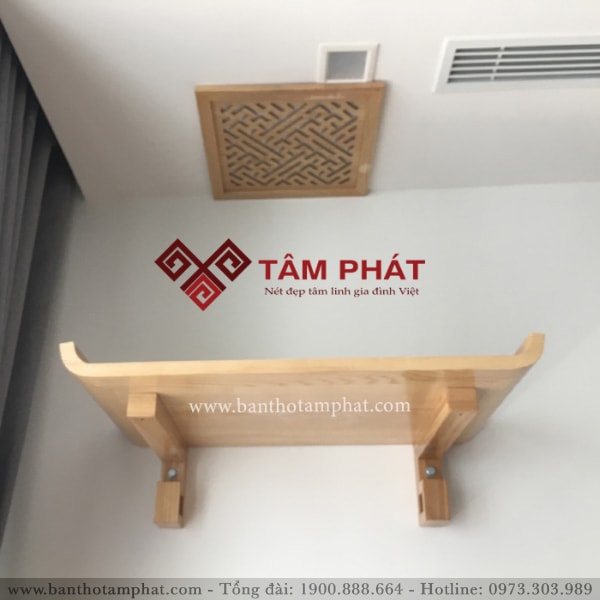 Bàn thờ treo mẫu TTG2048 làm bằng gỗ Sồi