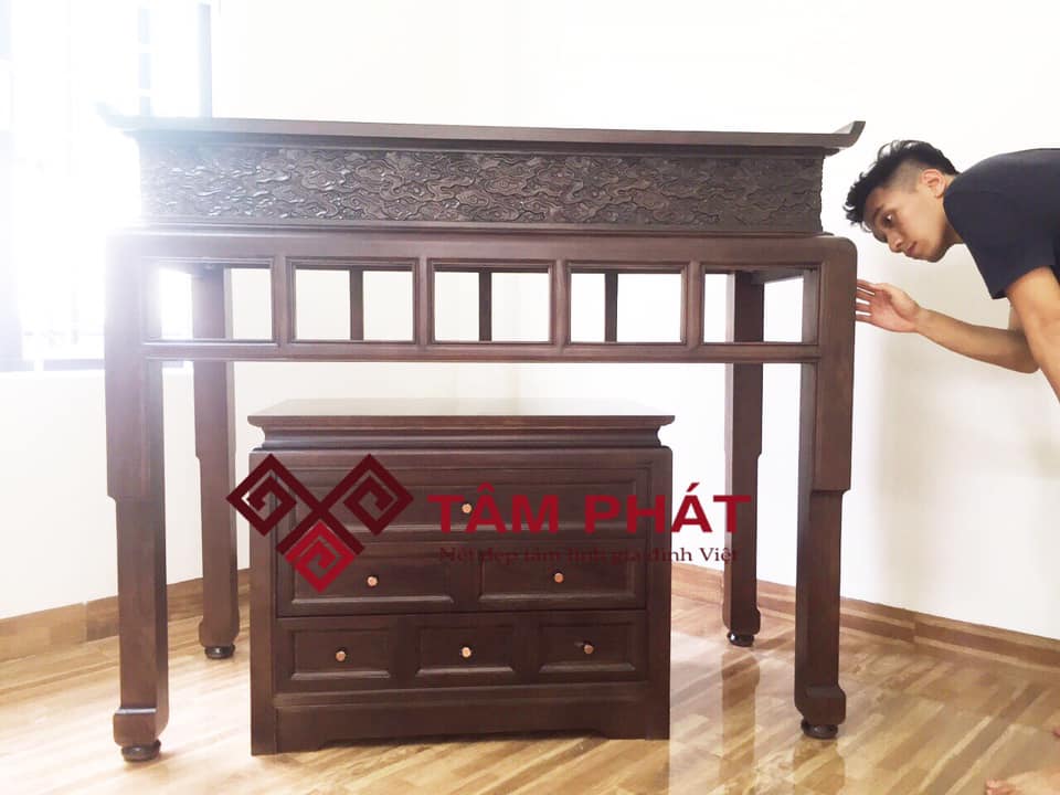 Bàn thờ đứng hiện đại Tâm Phát mẫu BT-1032