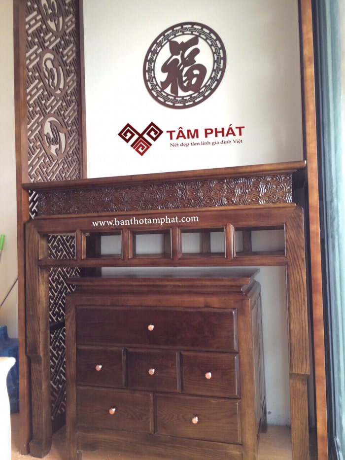 Bàn thờ đứng hiện đại Tâm Phát mẫu BT-1032 Bàn thờ đứng hiện đại Tâm Phát mẫu BT-1032