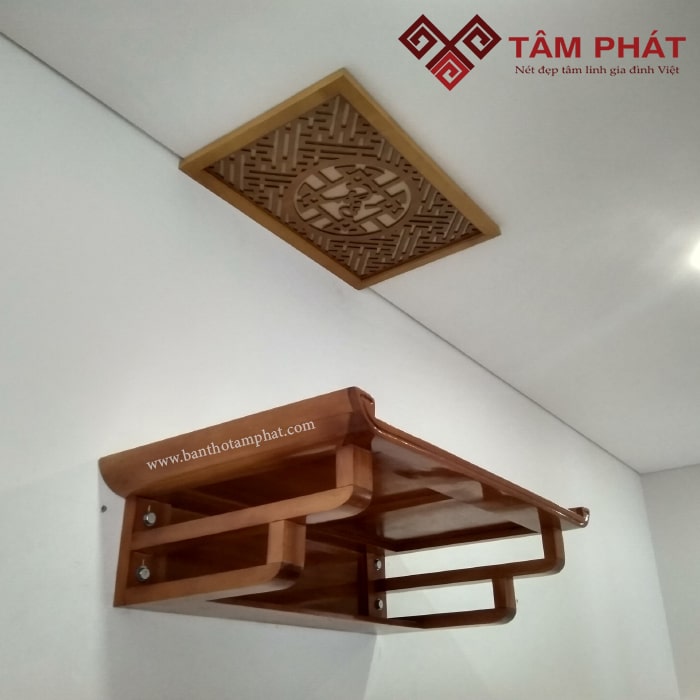 Bàn thờ treo tường gỗ Mít mẫu TTM2025
