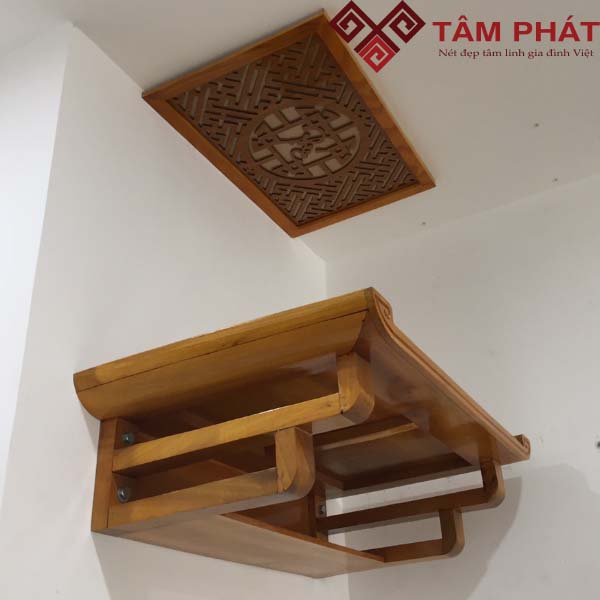 Bàn thờ treo gỗ Mít mẫu TTM2042