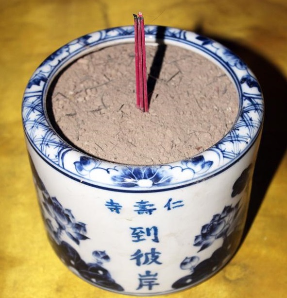 Rút tỉa chân hương
