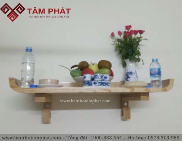 Bàn thờ treo có kích thước chuẩn lỗ ban mang lại may mắn cho gia chủ