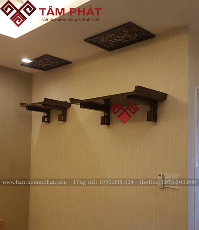 Bàn thờ treo 2 tầng thờ Phật và thờ gia tiên