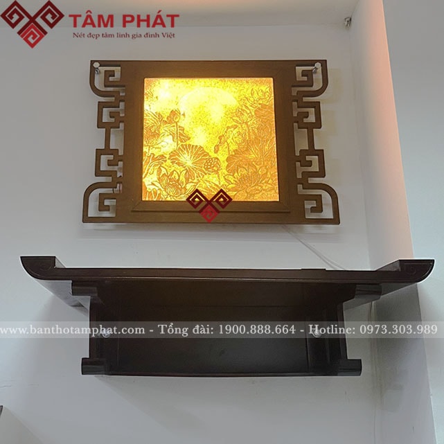 Bàn thờ treo tường và tranh sen trúc chỉ mẫu TT2067