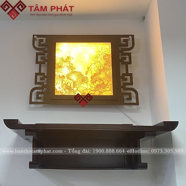 Bàn thờ treo tường và tranh sen trúc chỉ mẫu TT2067