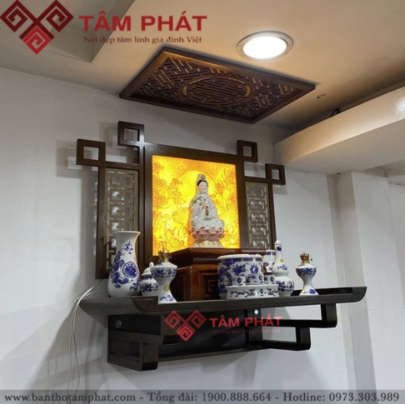 Bàn thờ treo tường TT2094 phù hợp với diện tích căn hộ