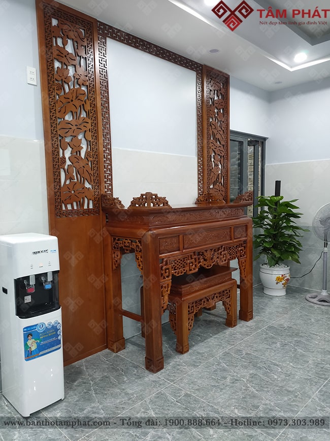 Bàn thờ gỗ Gõ mẫu BT-1082 Tâm Phát