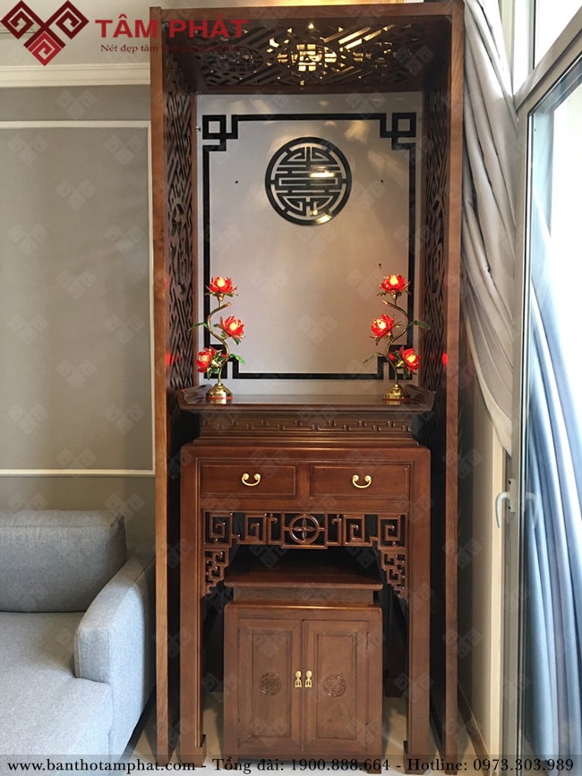 Bàn thờ được hoàn thiện cho khách hàng ở chung cư