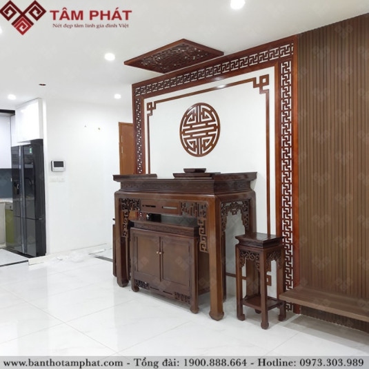 Mẫu bàn thờ đứng phù hơp với căn hộ có diện tích 118m2 Mẫu bàn thờ đứng phù hơp với căn hộ có diện tích 118m2