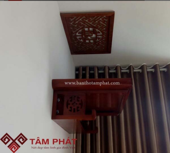 Nhân viên lắp đặt bàn thờ chuyên nghiệp Nhân viên lắp đặt bàn thờ chuyên nghiệp