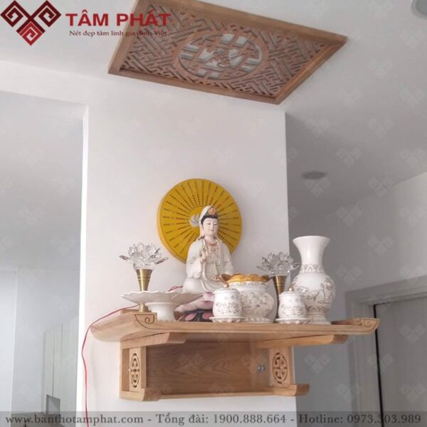 Bàn thờ Phật treo tường đơn giản và đẹp mắt