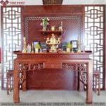 Bàn thờ Phật và gia tiên chung một không gian là sự kết hợp tinh tế