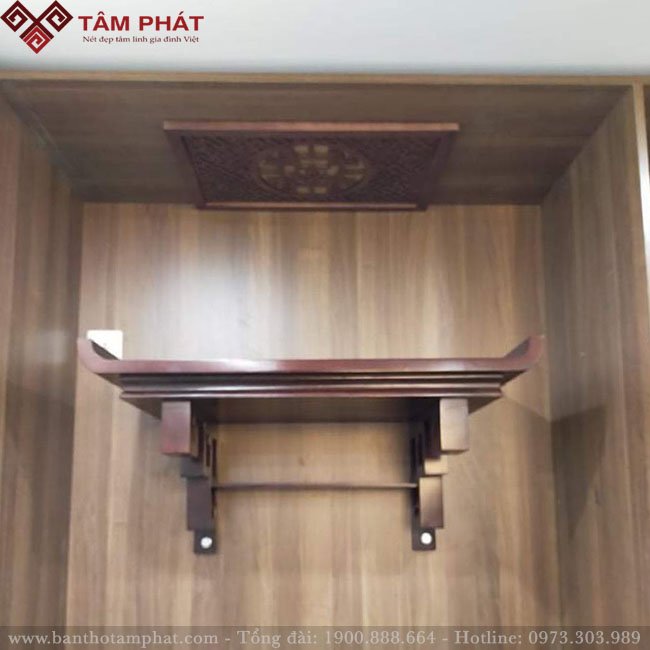 Bàn thờ treo đa dạng về kích thước và màu sắc