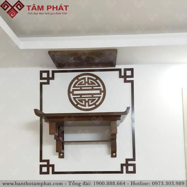 Bàn thờ treo màu nâu sang trọng