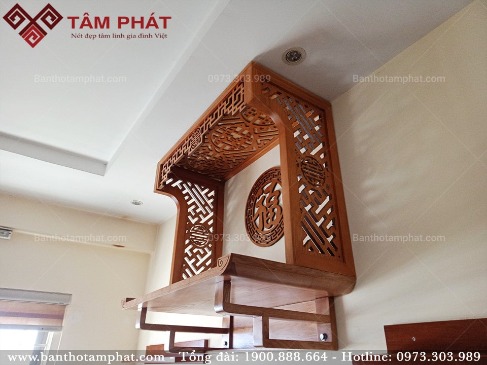 Bàn thờ treo tường đa dạng màu sắc