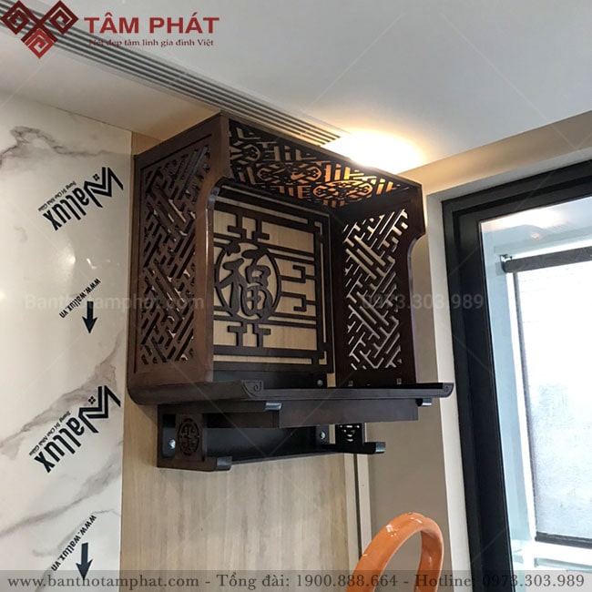 Bàn thờ treo có vách ngăn cho nhà chung cư