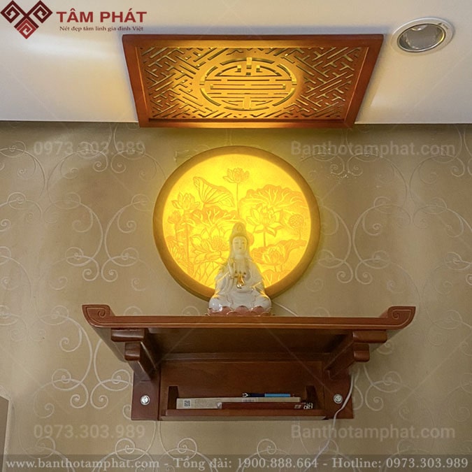 Bàn thờ Phật treo tường đơn giản có tranh trúc chỉ Bàn thờ Phật treo tường đơn giản TT2265 Tâm Phát