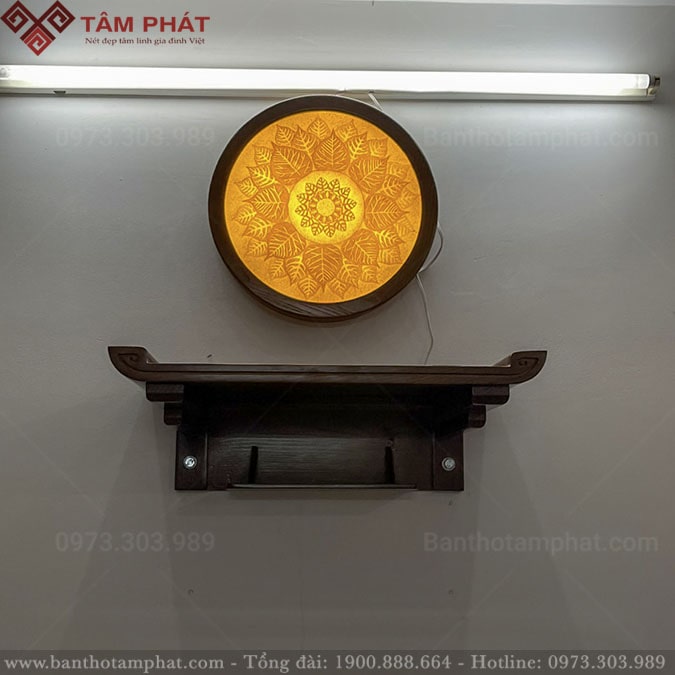 Bàn thờ Phật treo tường đơn giản màu nâu Bàn thờ Phật treo tường đơn giản TT2265 Tâm Phát