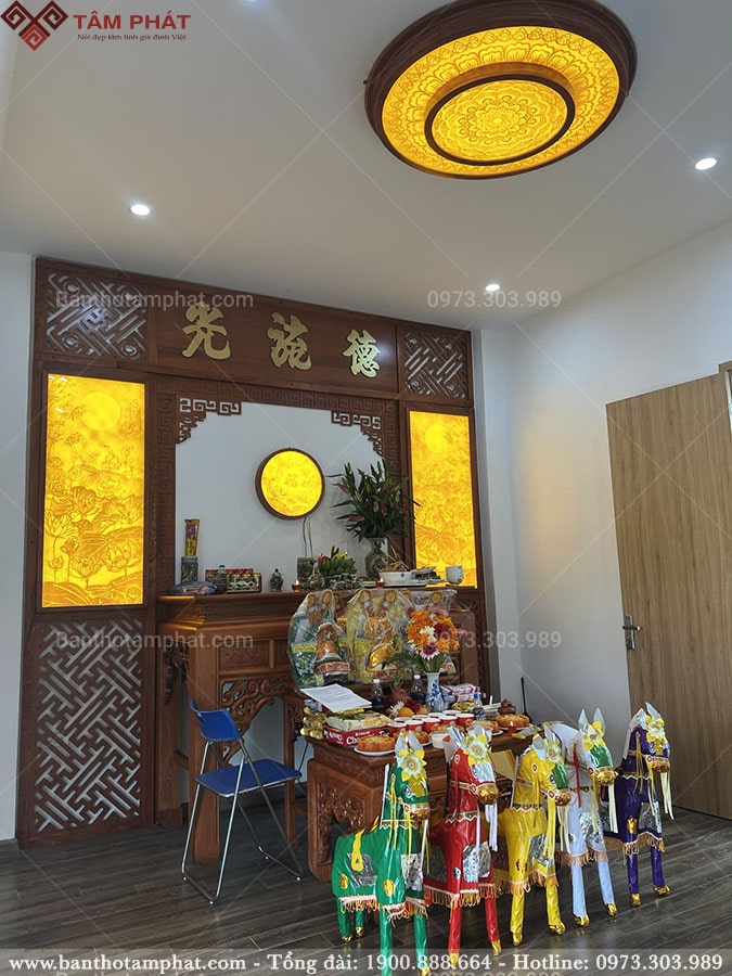 Phòng thờ gia tiên gỗ Hương cao cấp BT-1237 Tâm Phát