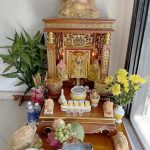 Bàn thờ Ông Địa bày biện sang trọng