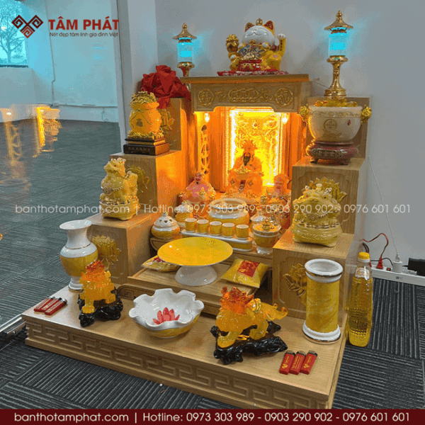 Bàn thờ thiết kế mái bằng dễ dàng bày thêm lễ