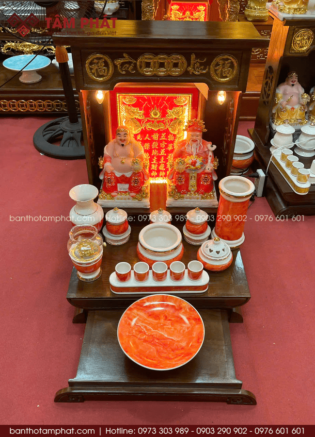 Bàn thờ và Tượng, đồ thờ có nhiều màu sắc khác nhau hợp mệnh