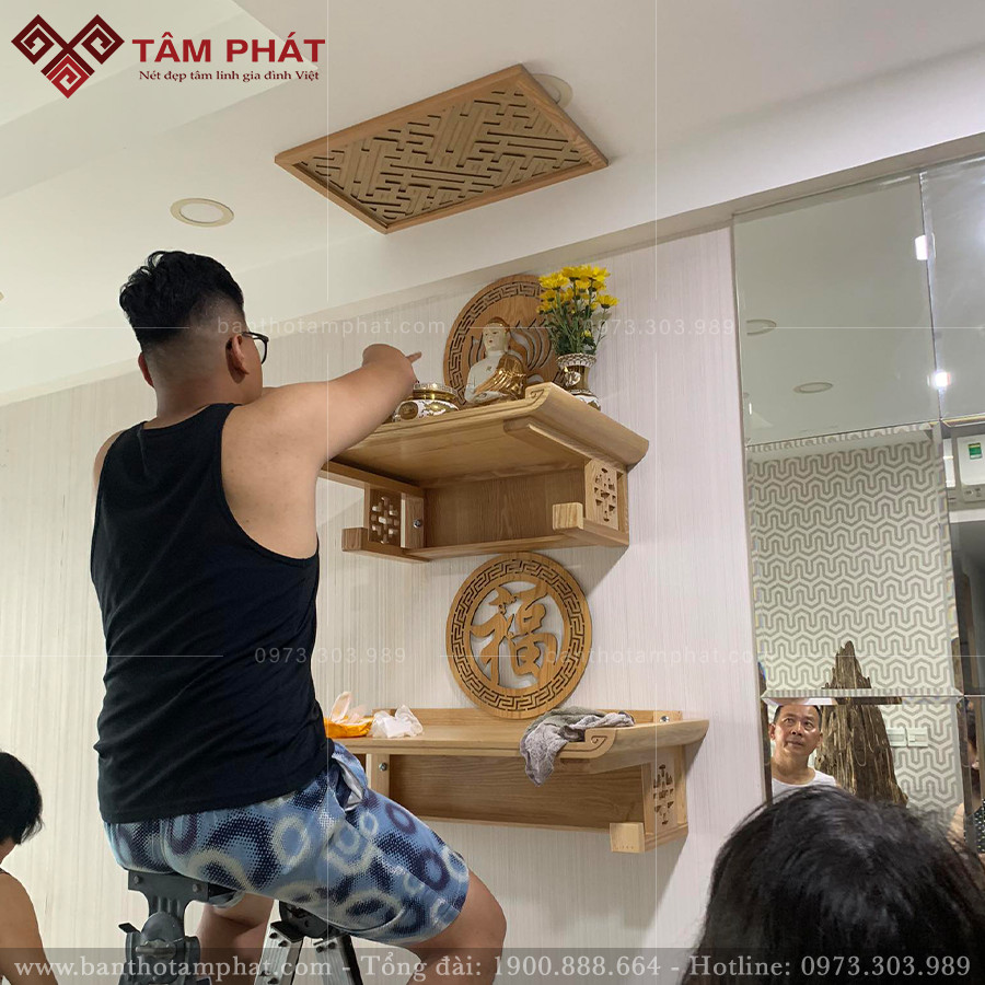 Có thể thay mới bát hương hoặc dùng bát hương cũ khi thay bàn thờ