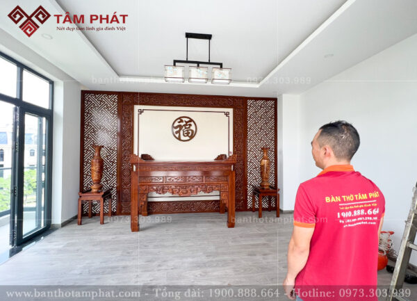 Phòng thờ gia tiên gỗ Gụ được Tâm Phát thi công