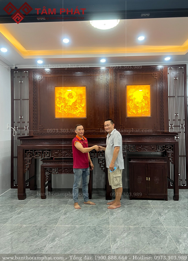 Thủ tục thay bàn thờ mới bỏ bàn thờ cũ