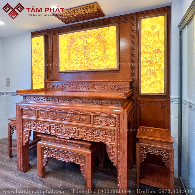 Phòng thờ Cửu Huyền Thất Tổ làm bằng gỗ Hương cao cấp