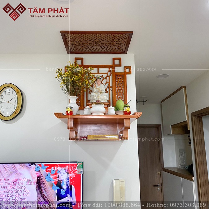 Bàn thờ treo kích thước nhỏ thường dùng cho không gian thờ Phật