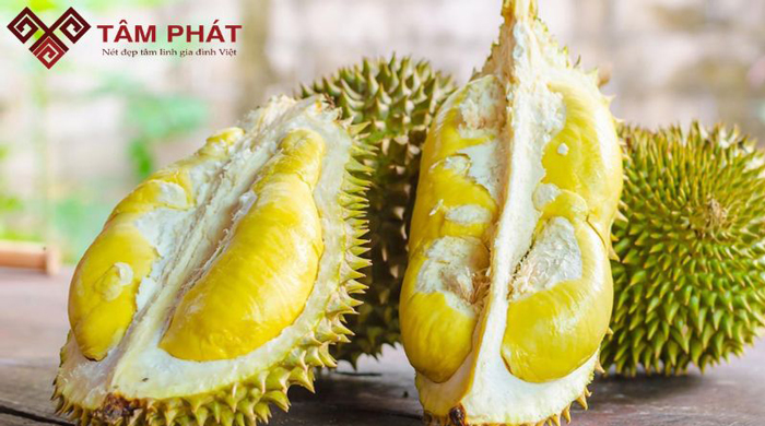 Không nên cúng Ông Địa trái cây có mùi nồng