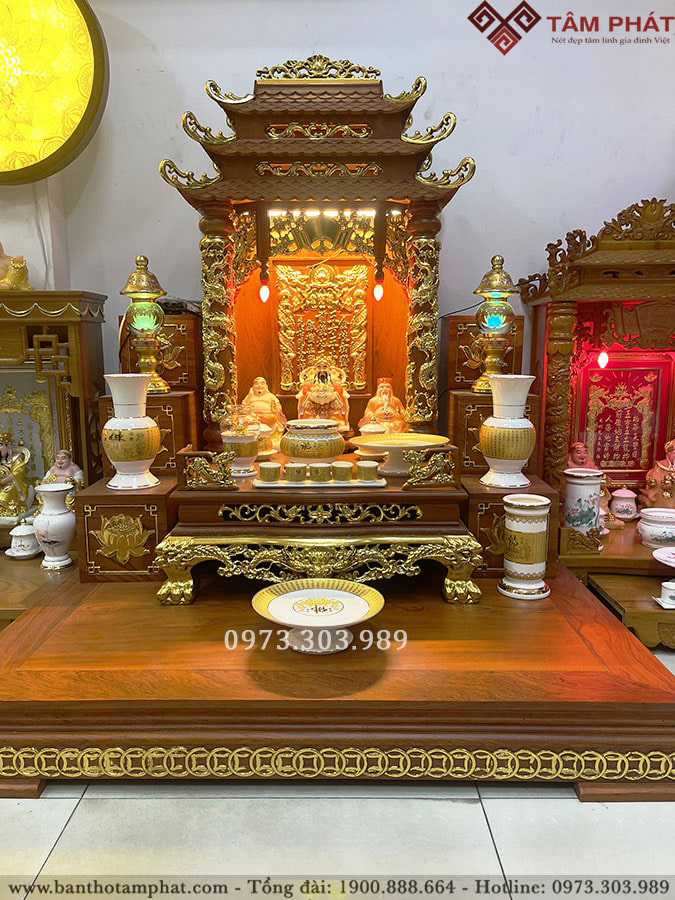 có nên mua bàn thờ ông địa cũ không
