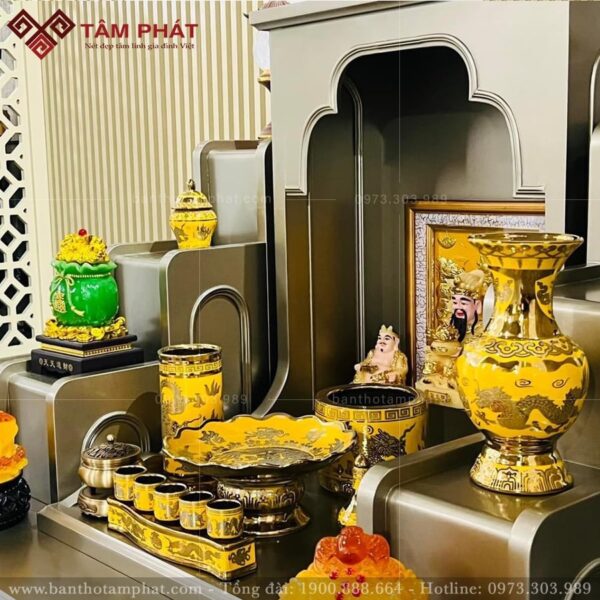 Sự đơn giản làm nên nét độc đáo riêng cho mầu bàn thờ BTT-3374.