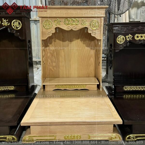 Thiết kế mái bằng, diềm cong độc đáo.