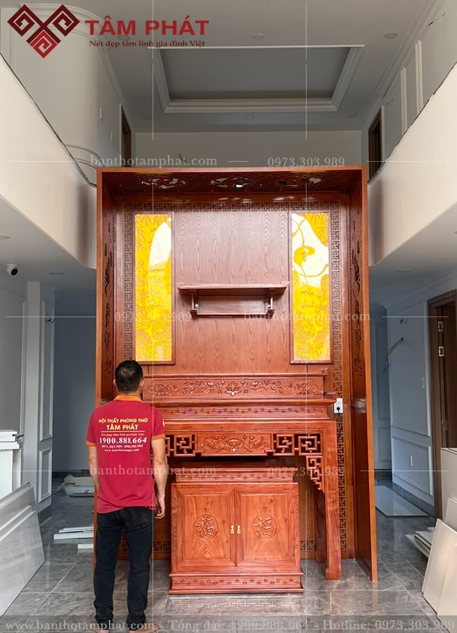 Hoàn thiện không gian thờ đẹp giữa phòng khách