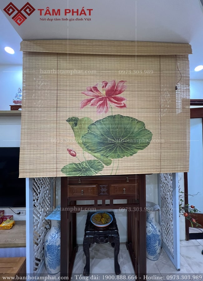 Rèm mành che phòng thờ họa tiết hoa sen mẫu REM-0058