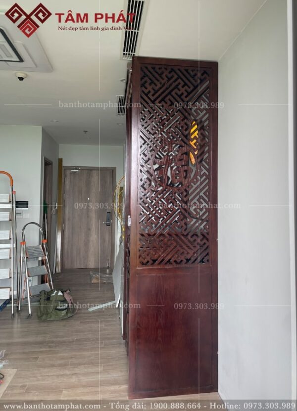 Mẫu vách ngăn chữ Phúc từ chất liệu MDF cao cấp.