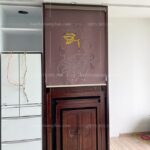 Rèm che tiện lợi dễ dàng thao tác kéo lên xuống khi cúng đơm.