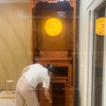 Phòng thờ nhỏ được lắp đặt chi tiết, chuẩn phong thủy.