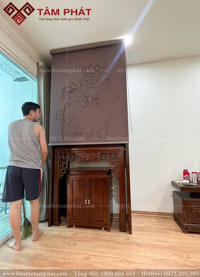 Thiết kế với vách ngăn và rèm che kín đáo, tách biệt tạo nên sự trang nghiêm.