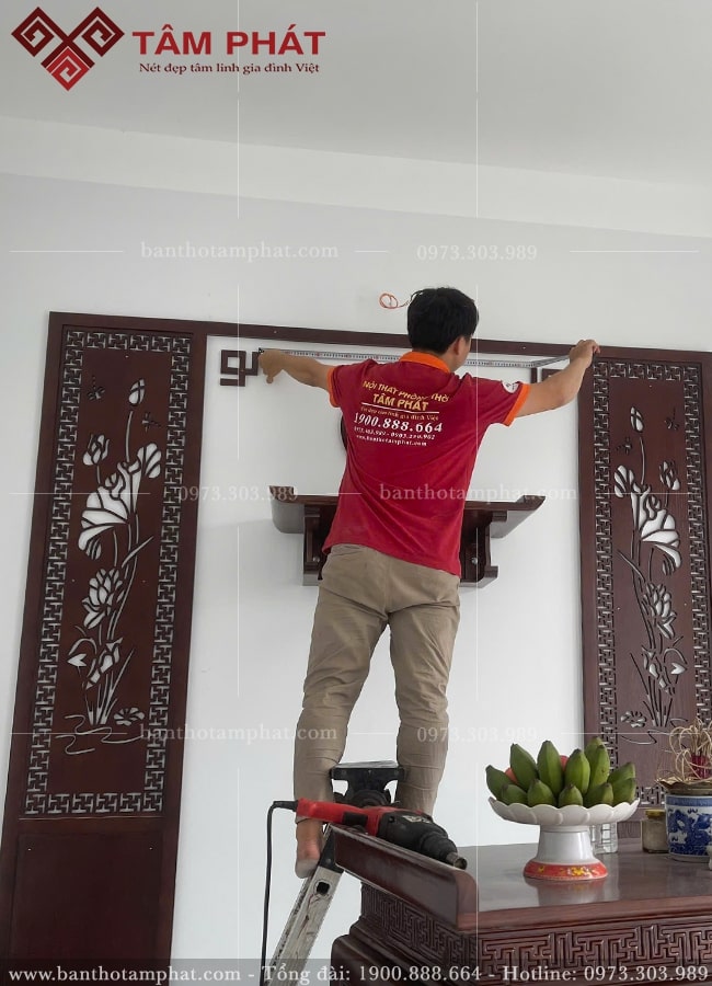 Phòng thờ đẹp BT-1579 được hoàn thiện bởi đội ngũ thợ tay nghề cao. 