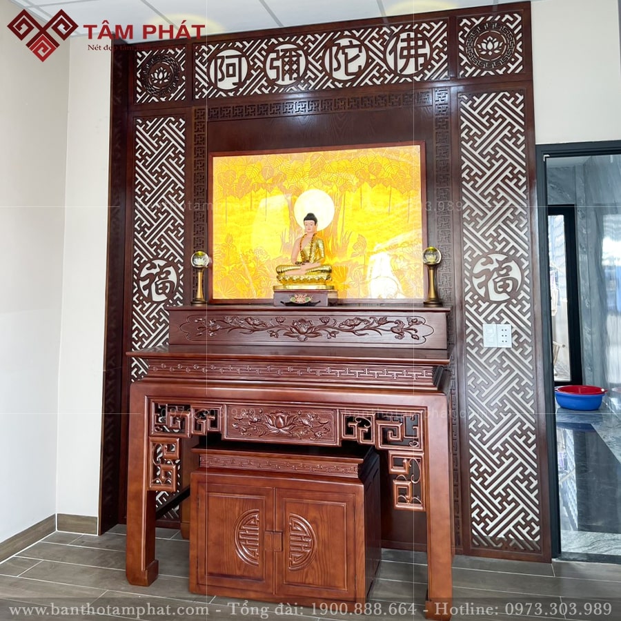 Không gian thờ Phật BT-1572 trang nghiêm, linh thiêng.