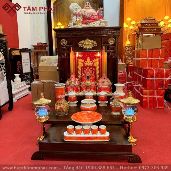 Thiết kế đơn giản hiện đại, mái bằng và ngăn kéo tiện lợi.