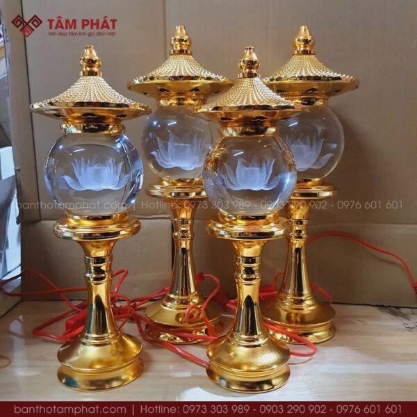 Bóng cầu hoa sen chất liệu pha lê trong suốt.