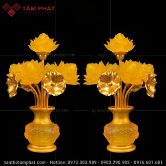 Mẫu đèn thờ hoa sen Thịnh Thế thủy lưu ly sang trọng ĐEN-0011