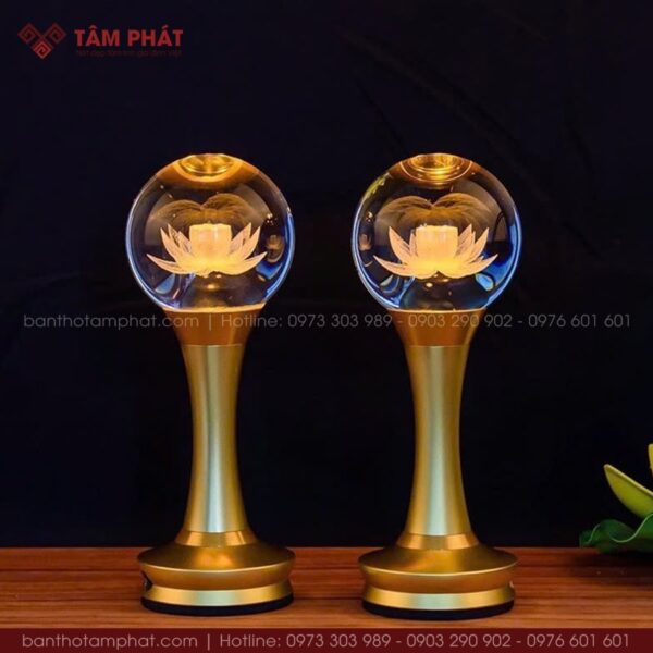 Đôi đèn cầu hoa sen thân vàng đổi màu mẫu ĐEN-0017